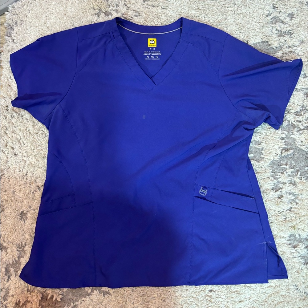 Wonder Wink Scrub Top - Purple